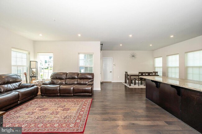 Building Photo - 4527 Monrovia Blvd