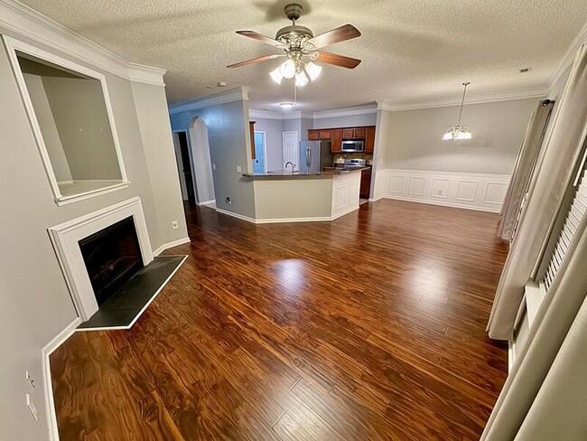 Building Photo - 322 Clover Brook Dr