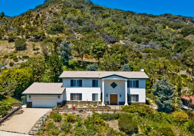 Building Photo - 18041 Blue Sail Dr