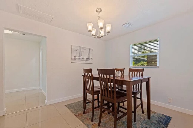 Building Photo - 4801 14th Ave S