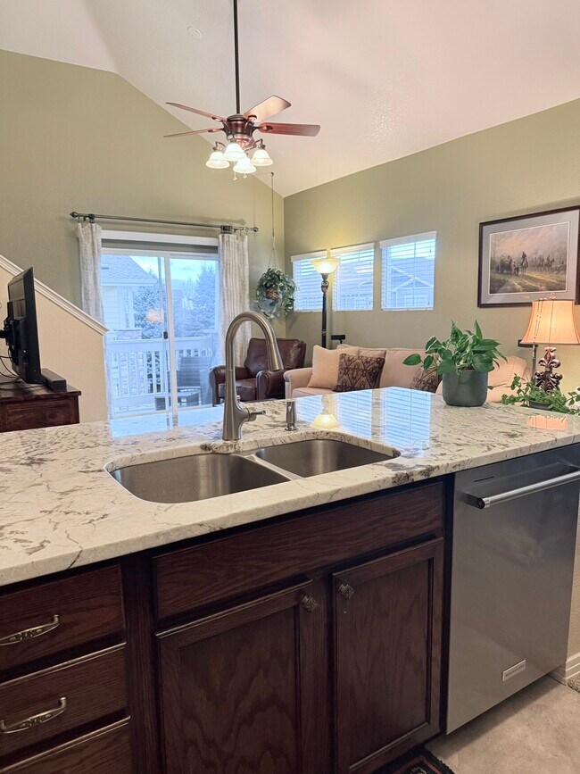 Building Photo - 9438 Ashbury Cir