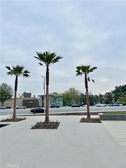 Building Photo - 2512 Rivington