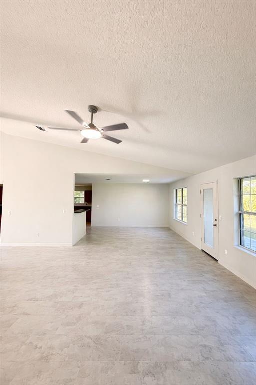 Building Photo - 31 Russkin Ln