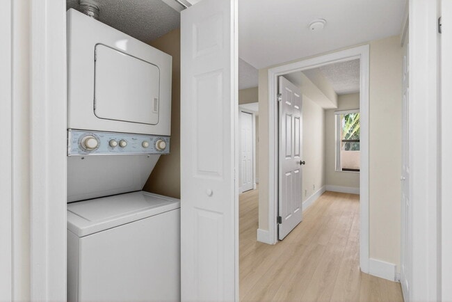 Building Photo - 5900 Camino Del Sol