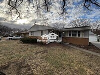 Building Photo - 2816 Vine St