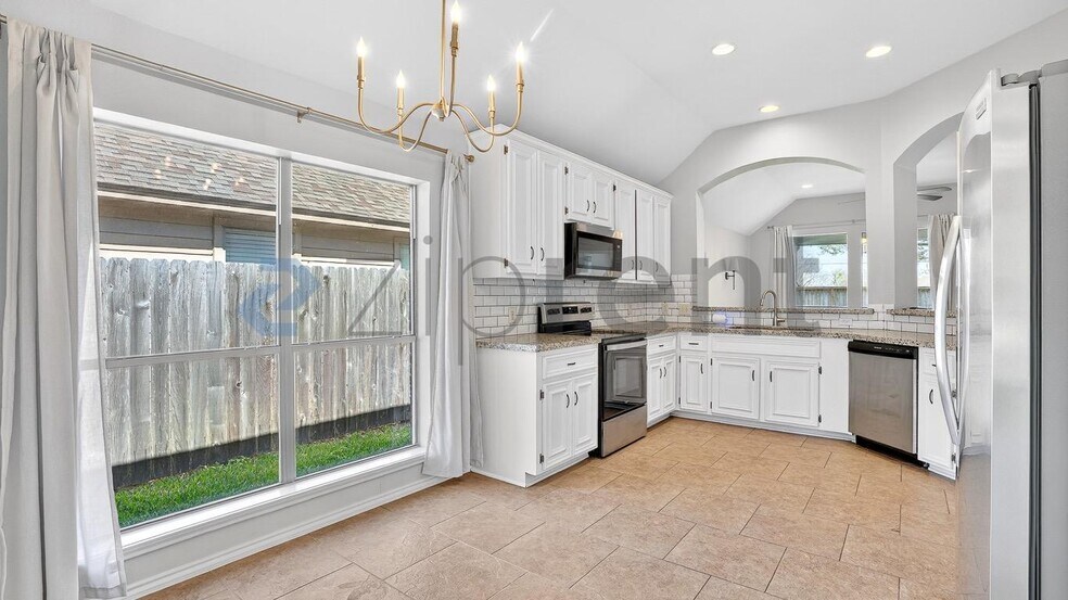 Building Photo - 2607 Diamond River Dr