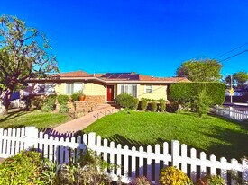 Building Photo - 6424 Penfield Ave