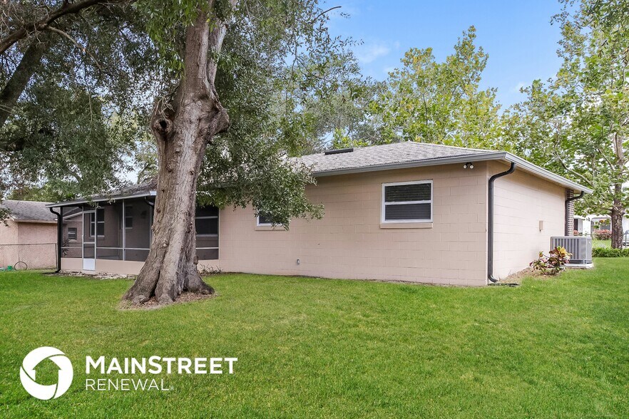 Building Photo - 3728 Yosemite Dr