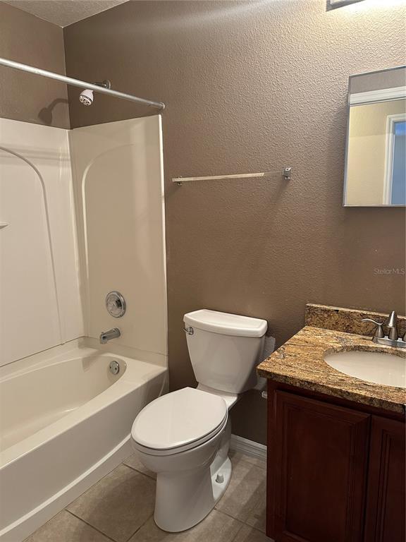 Building Photo - 153 Walnut Crest Run