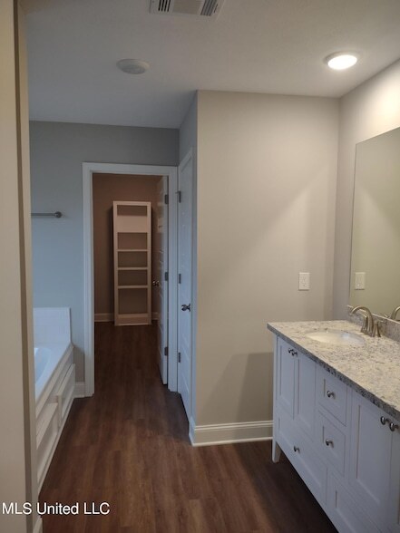 Building Photo - 620 Westfield Dr