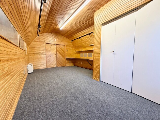 Building Photo - ***501 Bonanza Street***