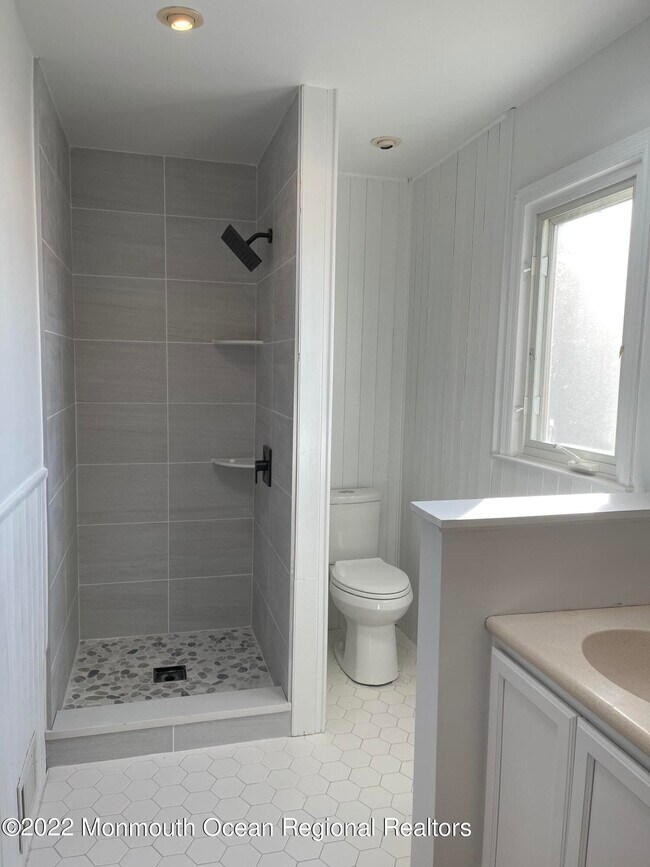 Building Photo - 80 Girard Ave