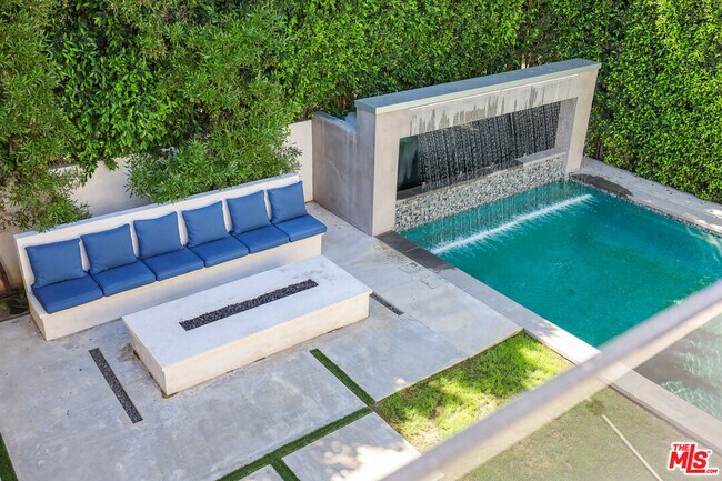 Building Photo - 13812 Cumpston St