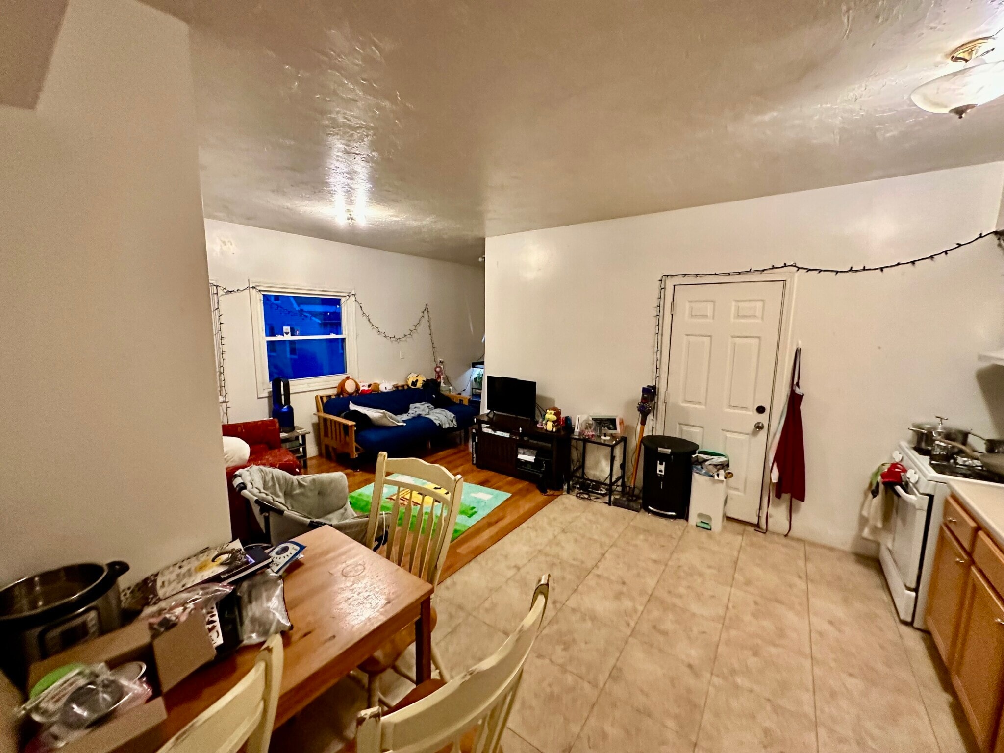 Building Photo - 14 Ashford St