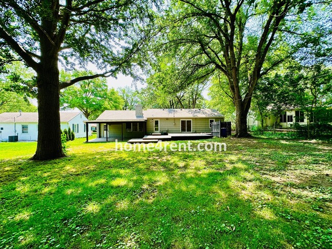 Building Photo - Beautiful Ranch Style, Overland Park Home ...