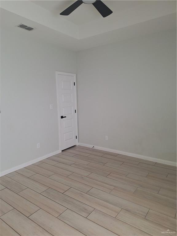 Building Photo - 10 N Clarence Ave