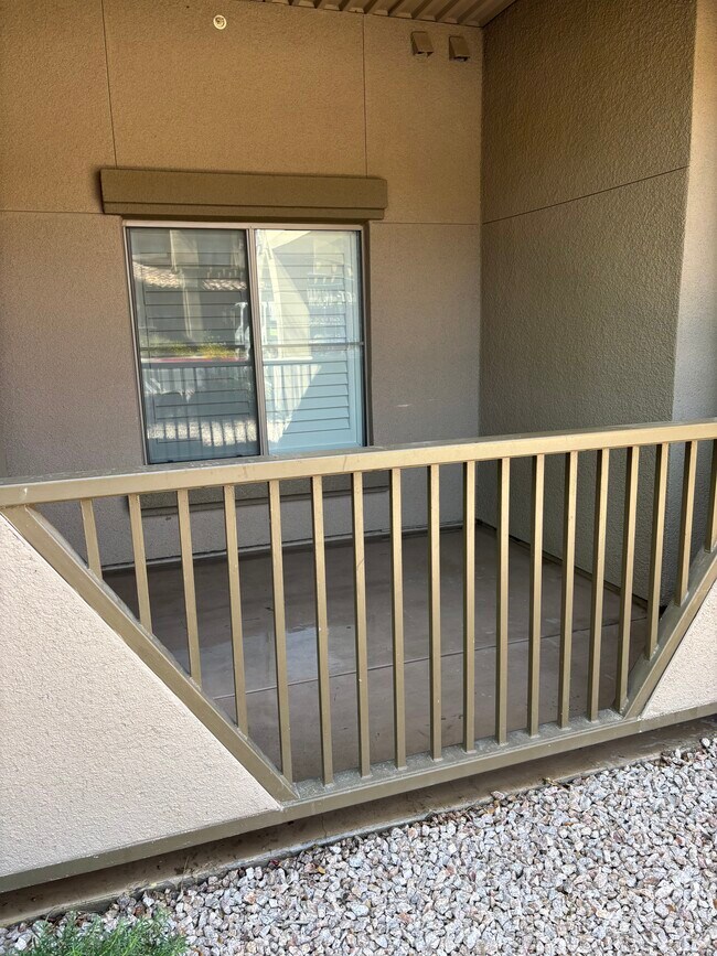 Building Photo - 5450 E Deer Valley Dr