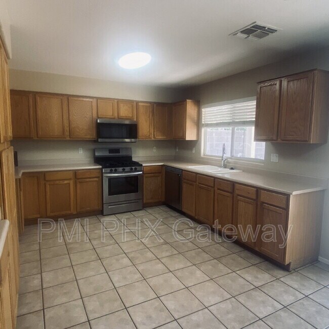 Building Photo - 1152 S Marie Ct