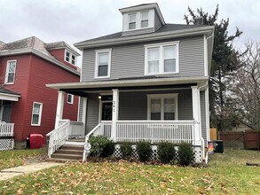 Building Photo - 381 Alden Ave