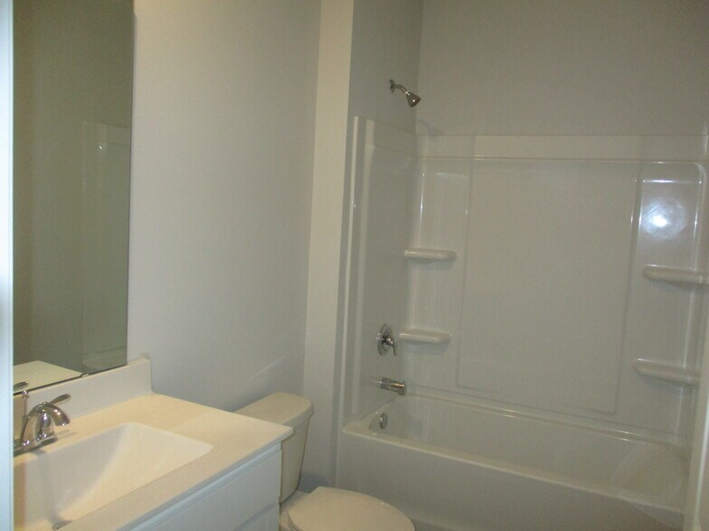 Building Photo - 1443 Porchfield Dr