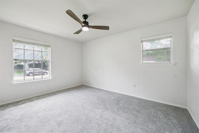 Building Photo - 1800 Midcrest Dr