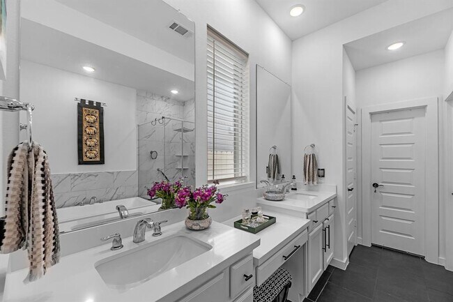 Building Photo - 4818 Nodding Thistle Trail