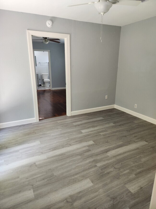 Building Photo - 2538 Jackson