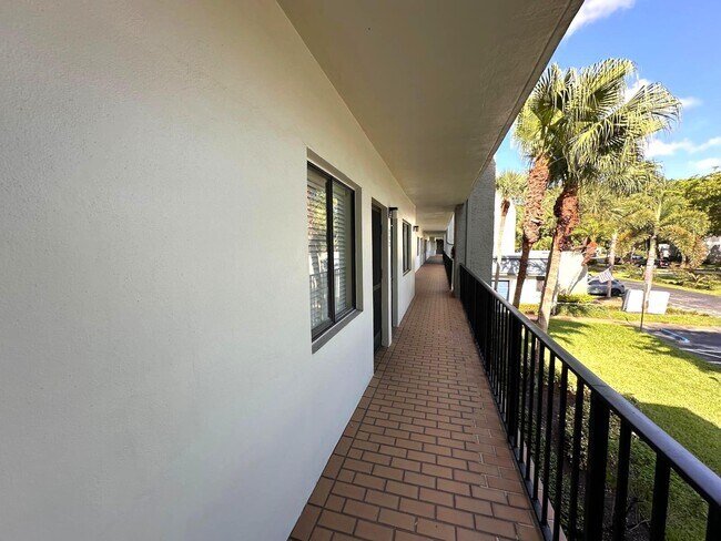 Building Photo - 4832 Esedra Ct
