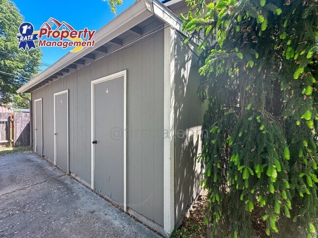 Building Photo - 316 N 29th St