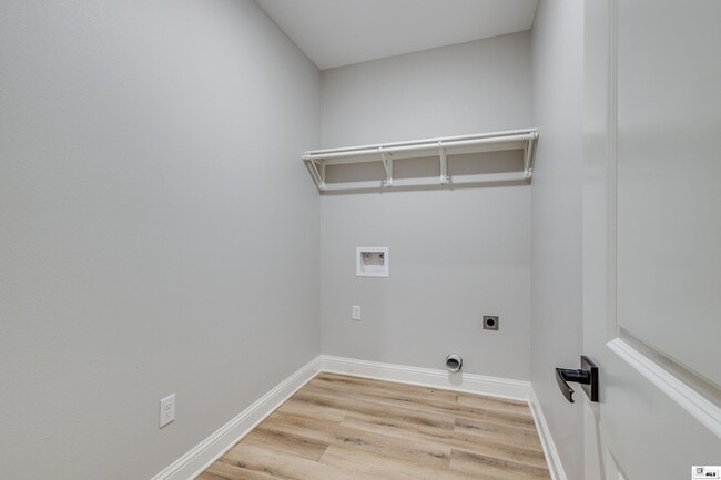 Building Photo - 134 Clearwater Cir