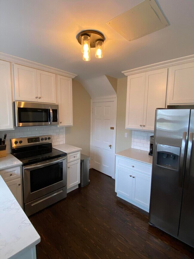 Building Photo - 318 Arcadia Park