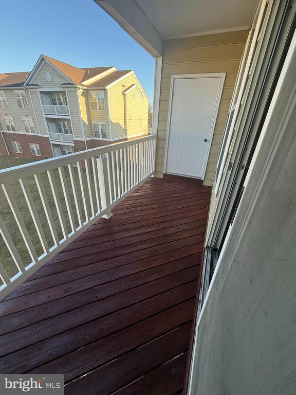 Building Photo - 8204 Blue Heron Dr