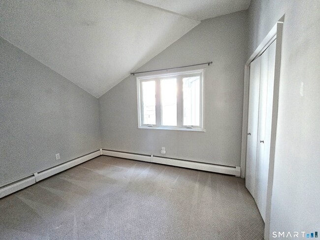 Building Photo - 7 Staunton Ct