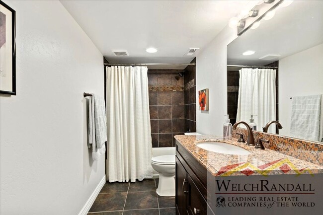 Building Photo - Stunning Emigration Canyon Home - Spacious...