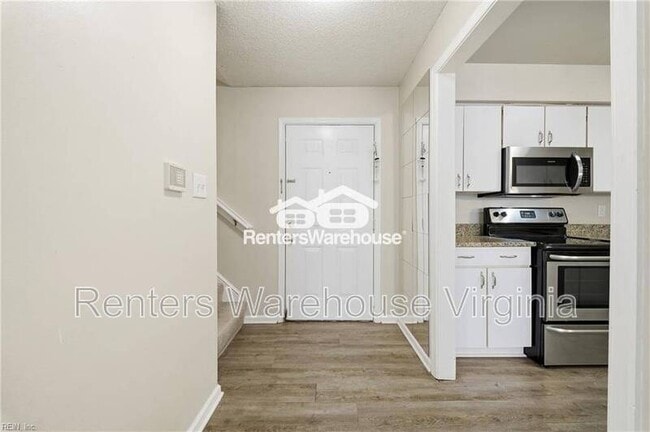 Building Photo - 720 Inlet Quay