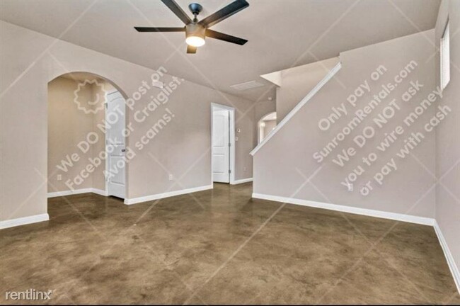 Building Photo - 4611 Graceful Ln