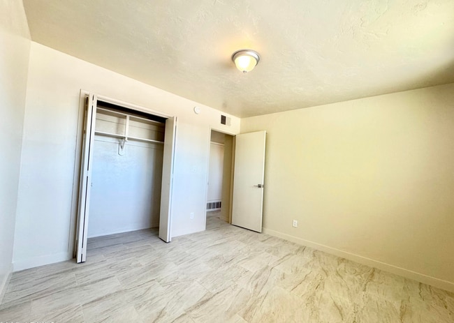 Building Photo - 4BR/2BA/2CP, 1698 sq.ft. rental in Sierra ...