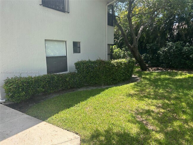 Building Photo - 4675 NW 22nd St