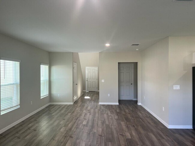 Building Photo - 7553 Peace Lily Ave