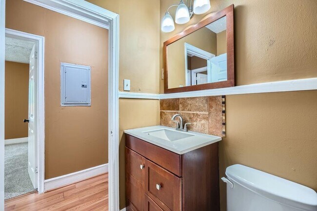 Building Photo - 1744 S Olympian Way SW