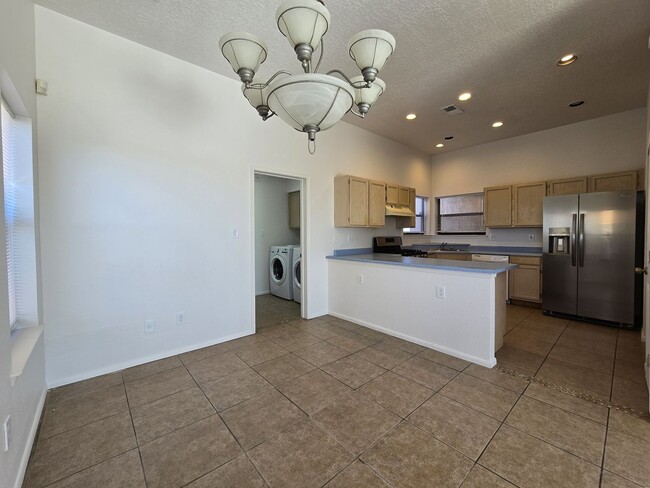 Building Photo - 4223 Sundance St