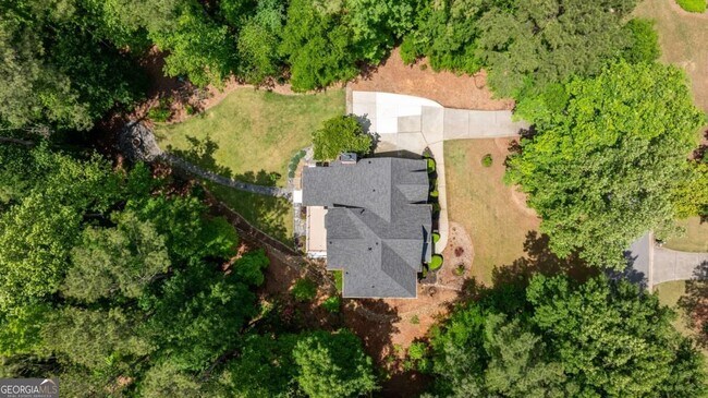 Building Photo - 205 Woodcreek Ln
