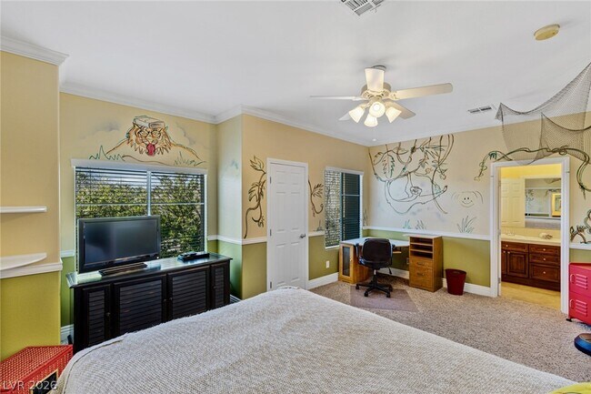 Building Photo - 724 Pinnacle Heights