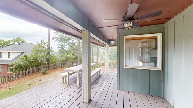 Building Photo - Cottage Style Home in Pinehurst $500 OFF 1...