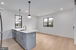 Building Photo - 178 W Seymour St