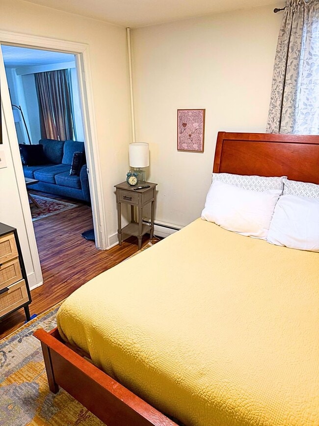 Building Photo - 98 Grant St