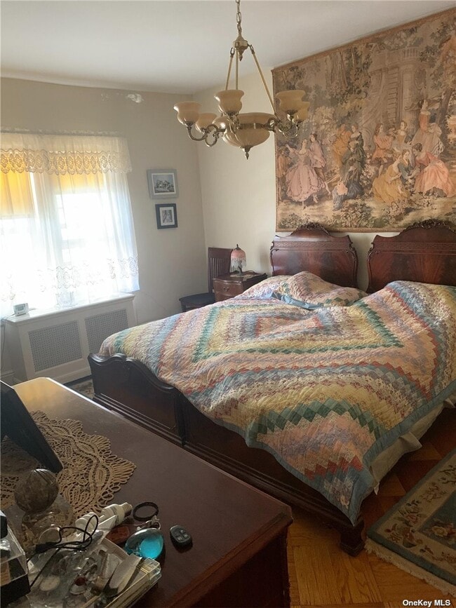 Building Photo - 70-20 Harrow St