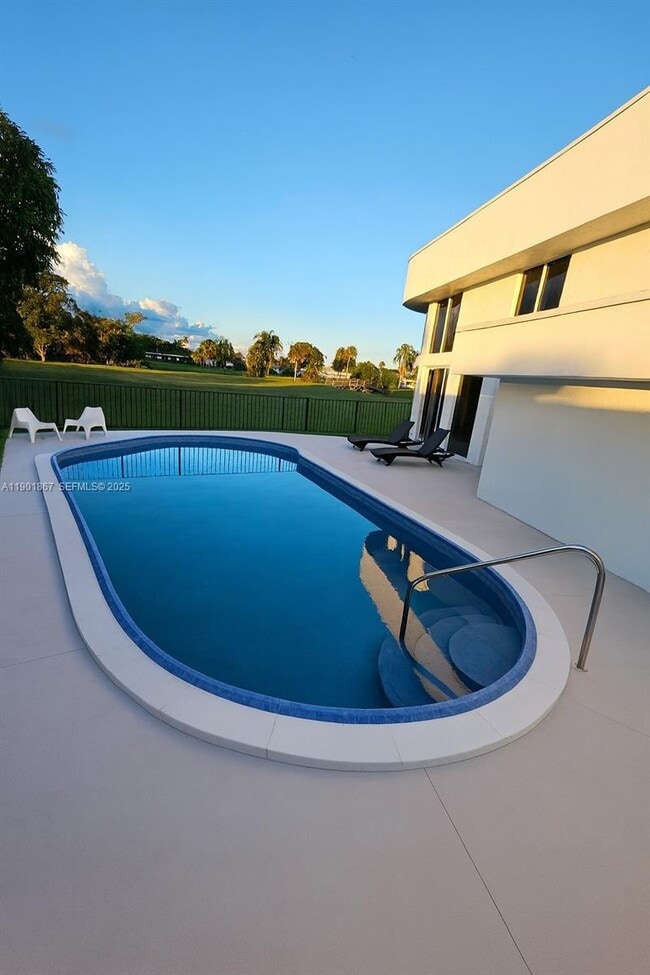 Building Photo - 6003 Umbrella Tree Ln