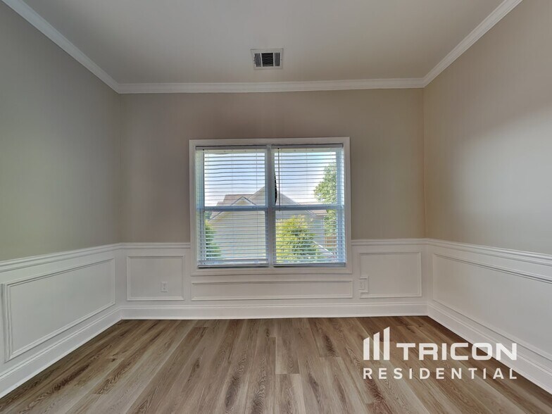 Building Photo - 4556 Bellemeade Dr