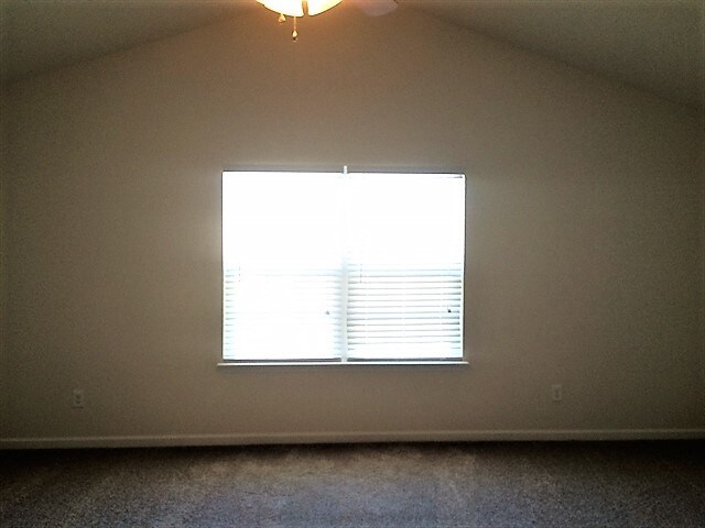 Building Photo - 4984 Mount Hope Dr